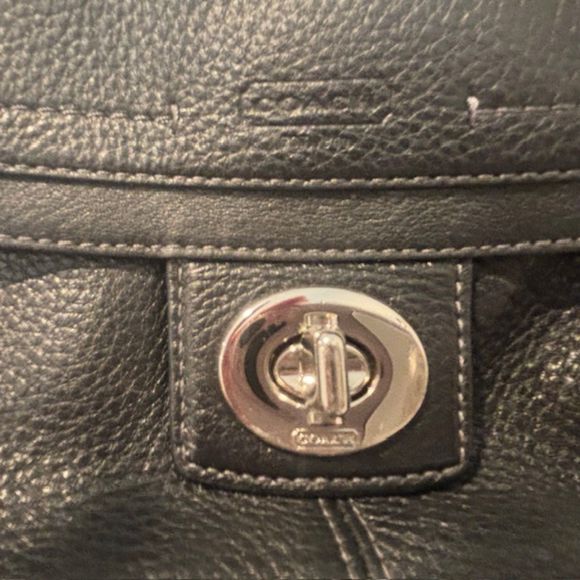 GENUINE COACH Penelope Black Leather Carry All Satchel Bag - Picture 5 of 8